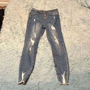 Ripped skinny jeans